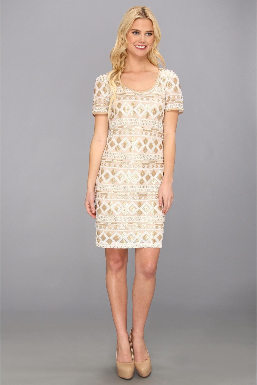 

Платье Muse Scoop Neck Sequins Sheath Dress, цвет Ivory/Gold