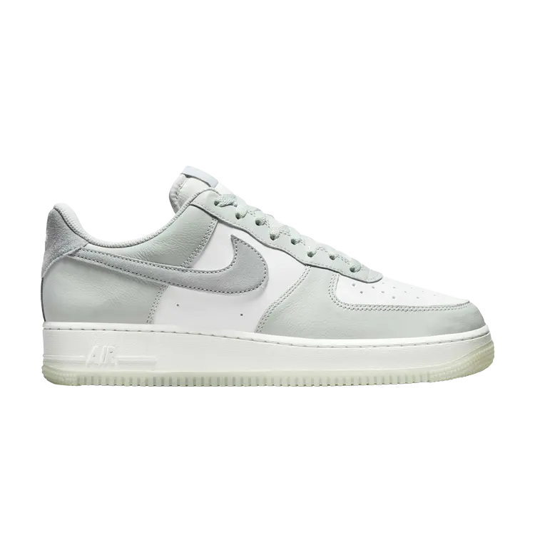 

Кроссовки Air Force 1, цвет Light Silver Pumice