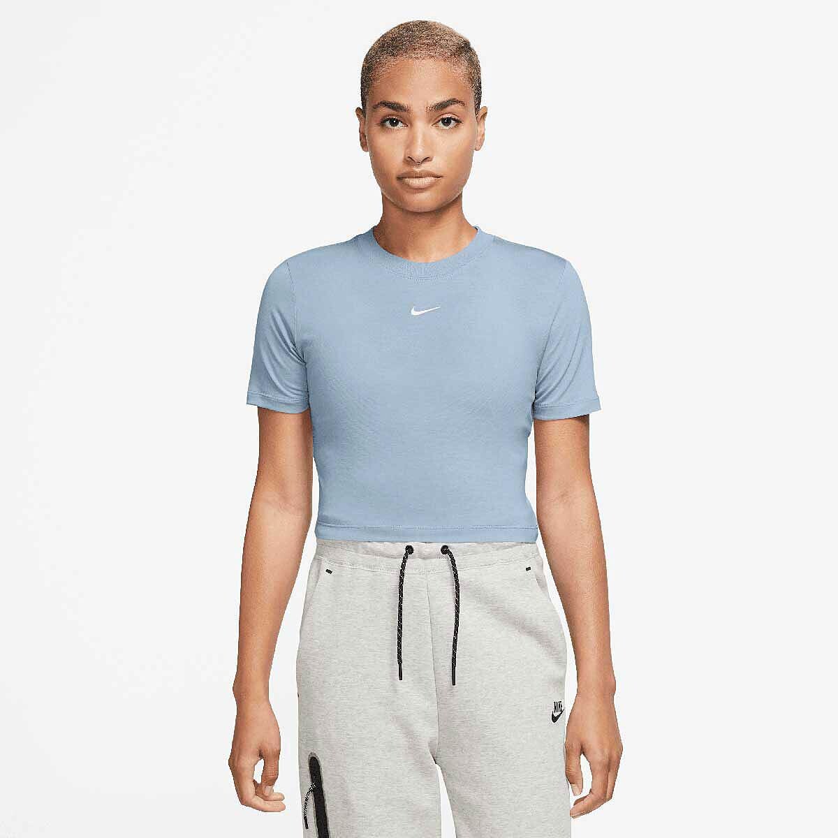 

Футболка W Essential Slim Crop Top Nike, цвет Hellblau