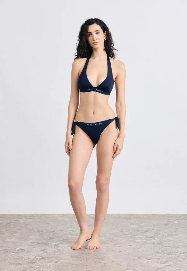 Оригинальный логотип на топе от бикини с завязками на шее. Tommy Hilfiger, Dark Night Navy — фото 2