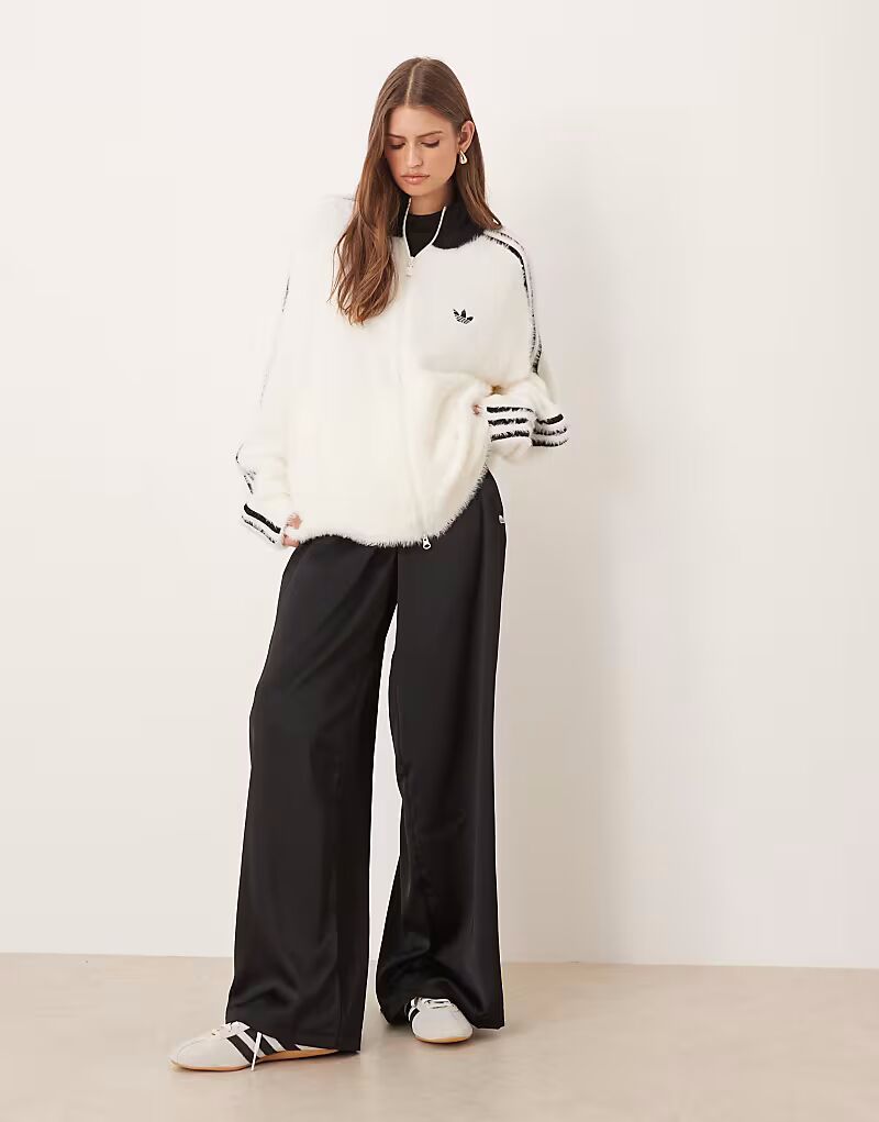 Классический пушистый спортивный топ в бежево-черном цвете Adidas Originals — фото 2