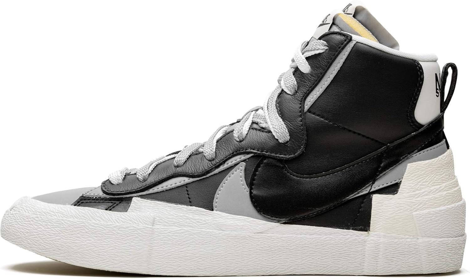 

Sacai Blazer Mid by Nike - Black, White, University Blue, Sail, черный/серый/белый