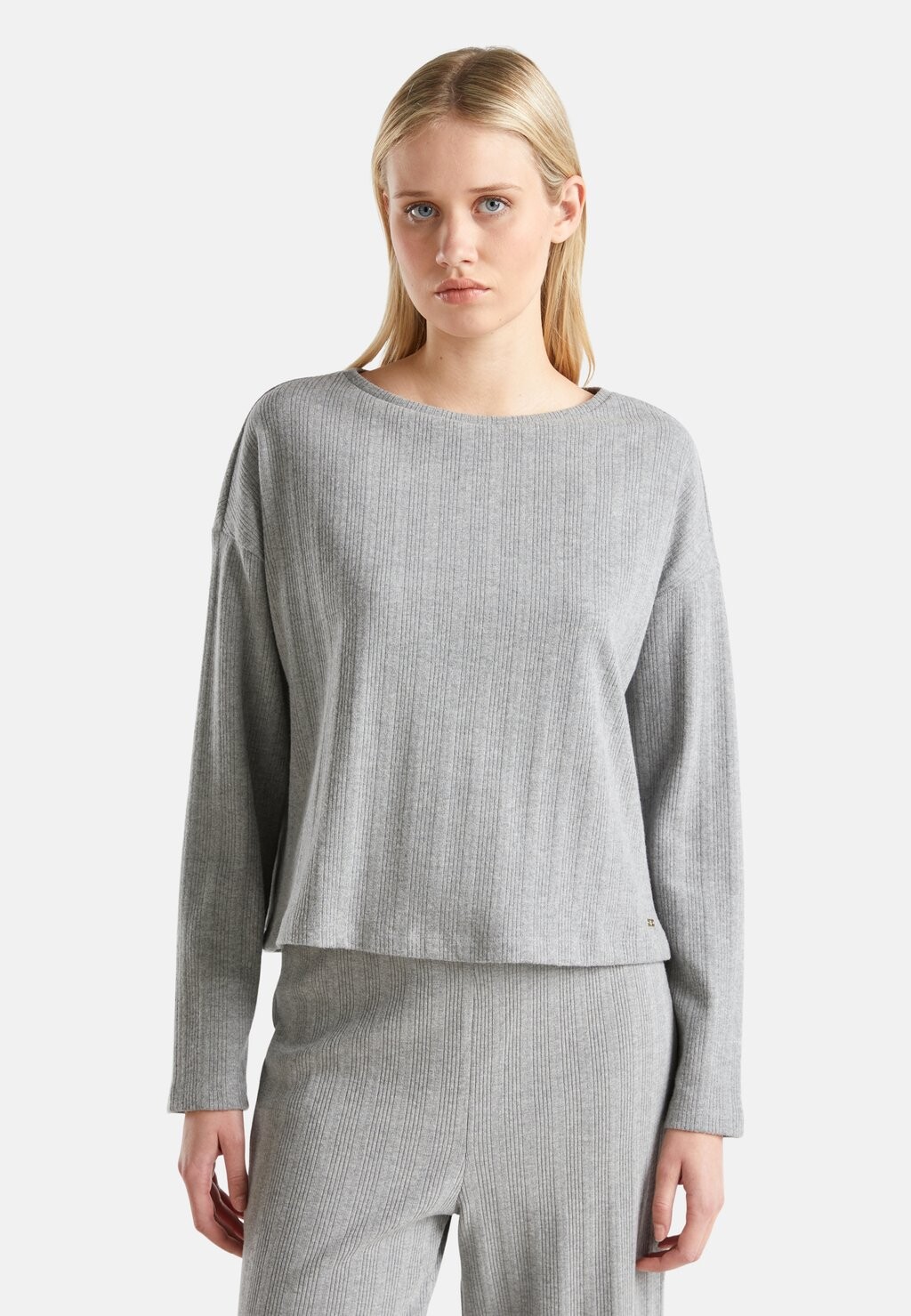 

Джемпер BOXY FIT United Colors of Benetton, серый