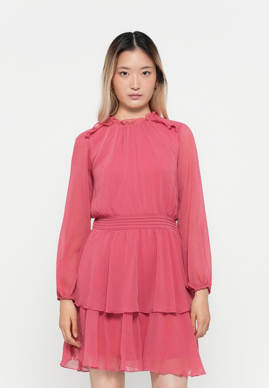 

Платье VILA VIFATANA DRESS, Holly Berry/Pink