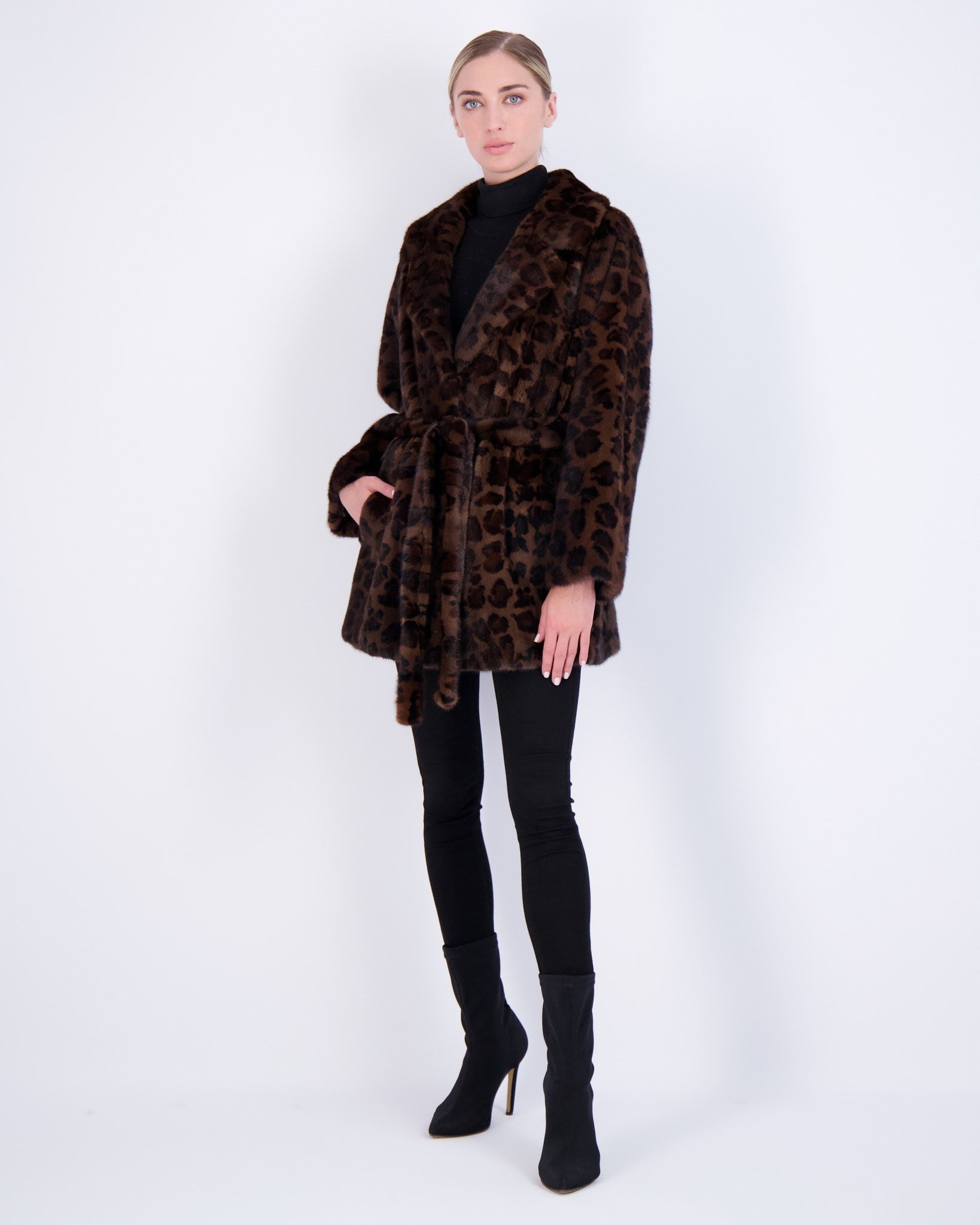 

Норковая куртка с поясом Gorski, цвет brown animal print