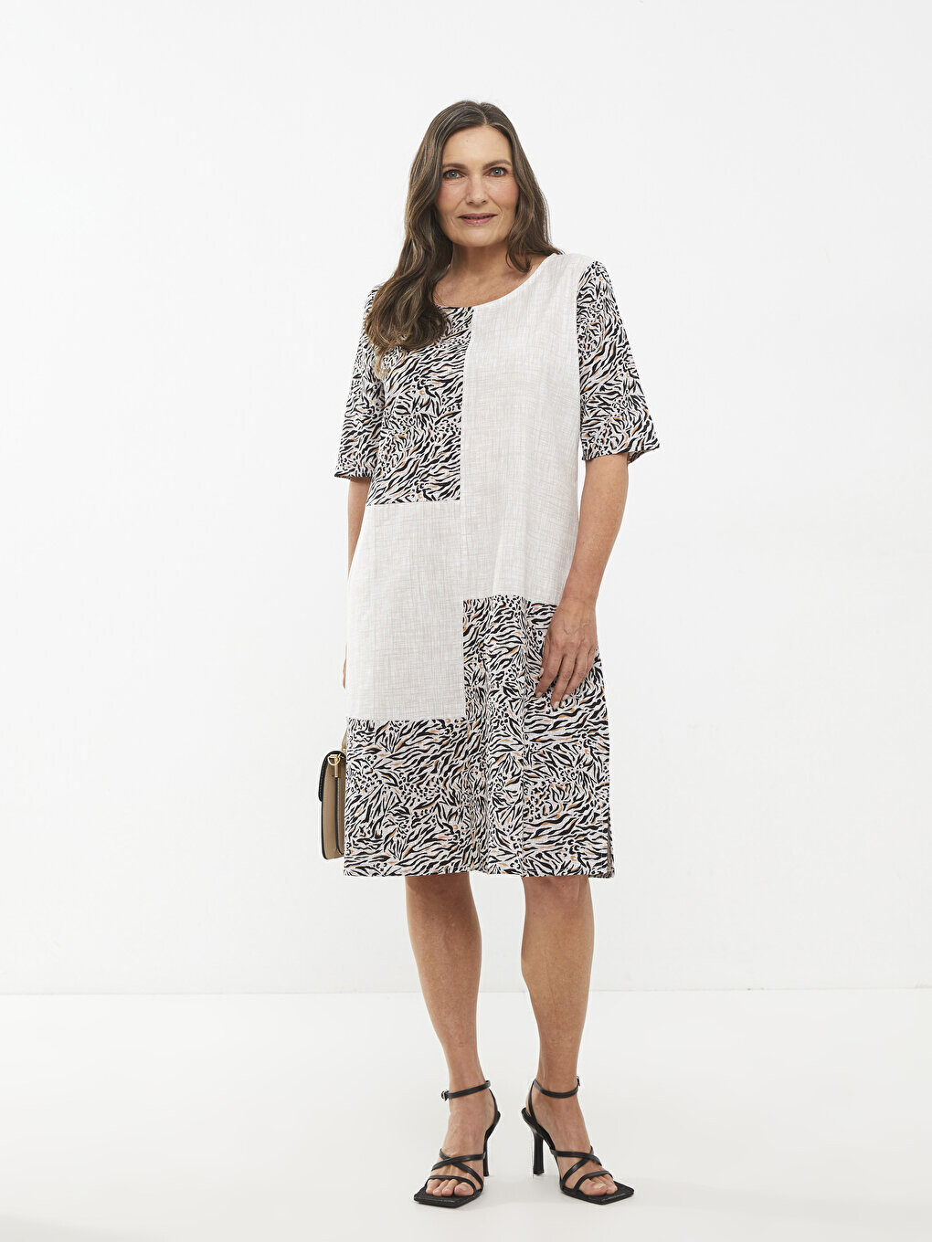 

Женское платье из поплина с круглым вырезом и короткими рукавами с цветными блоками LCW Grace