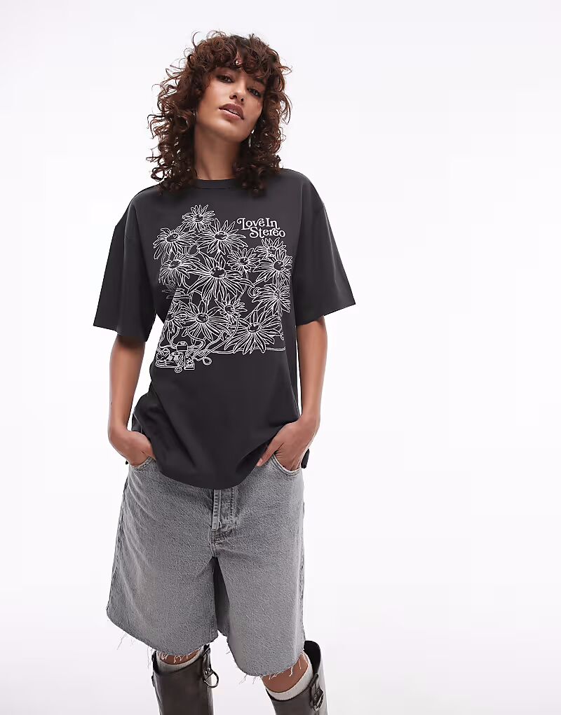 

Футболка Levi's Oversize Black Floral Print