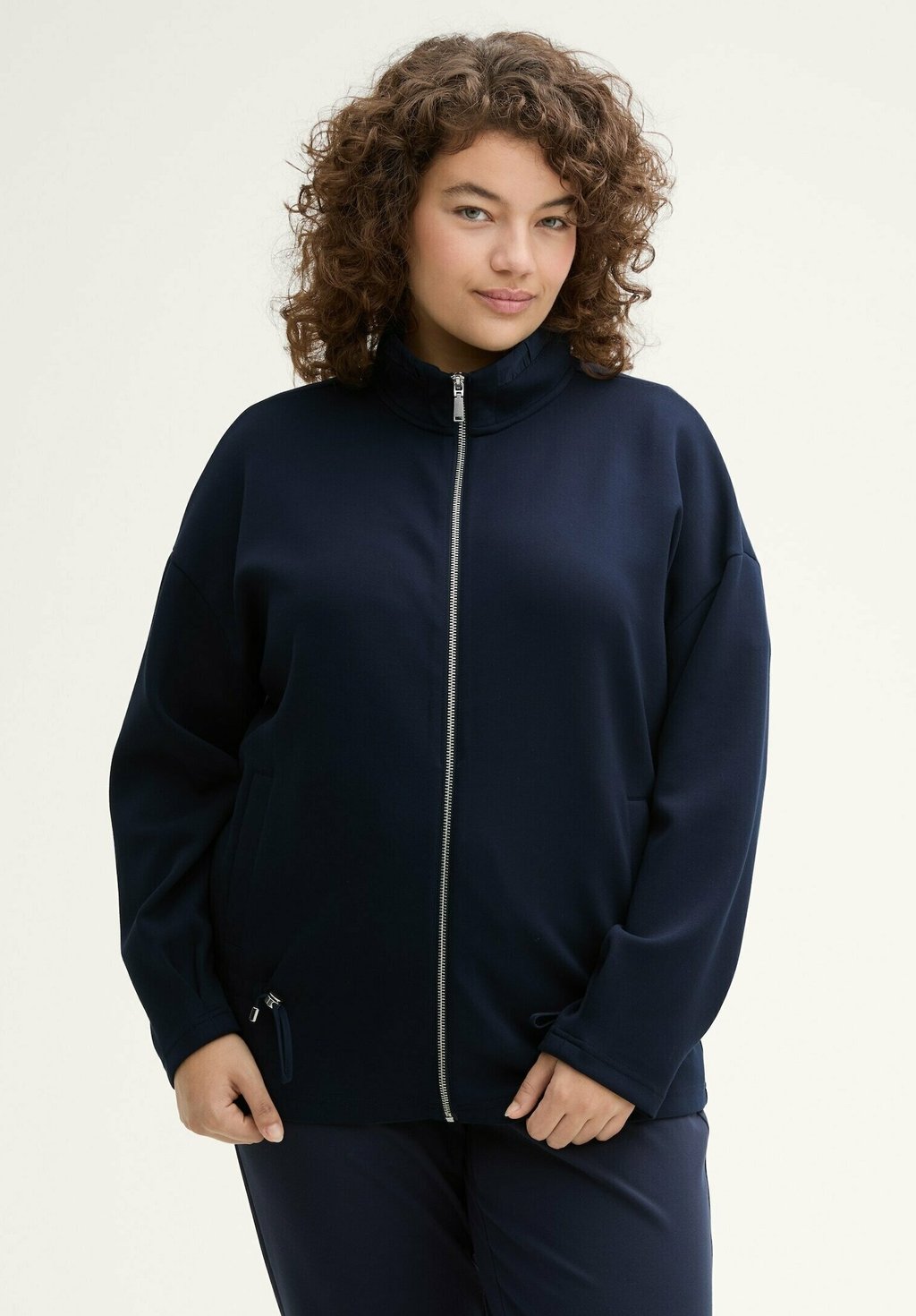 

Толстовка на молнии SWEATJACKE AUS SCUBA TOM TAILOR, темно-синий