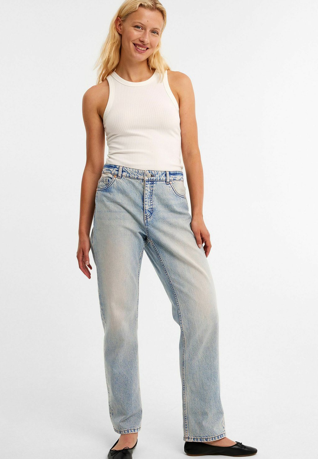 

Джинсы прямого кроя HIGH WAIST Kappahl, цвет Light Denim