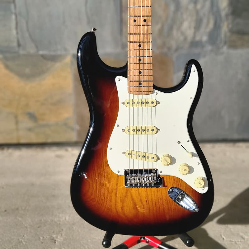 

Электрогитара Fender Dealer Exclusive American Professional II Stratocaster Roasted Maple Fingerboard Two Color Sunburst