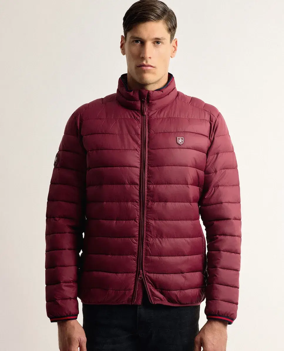 

Мужской пуховик бордового цвета Valecuatro