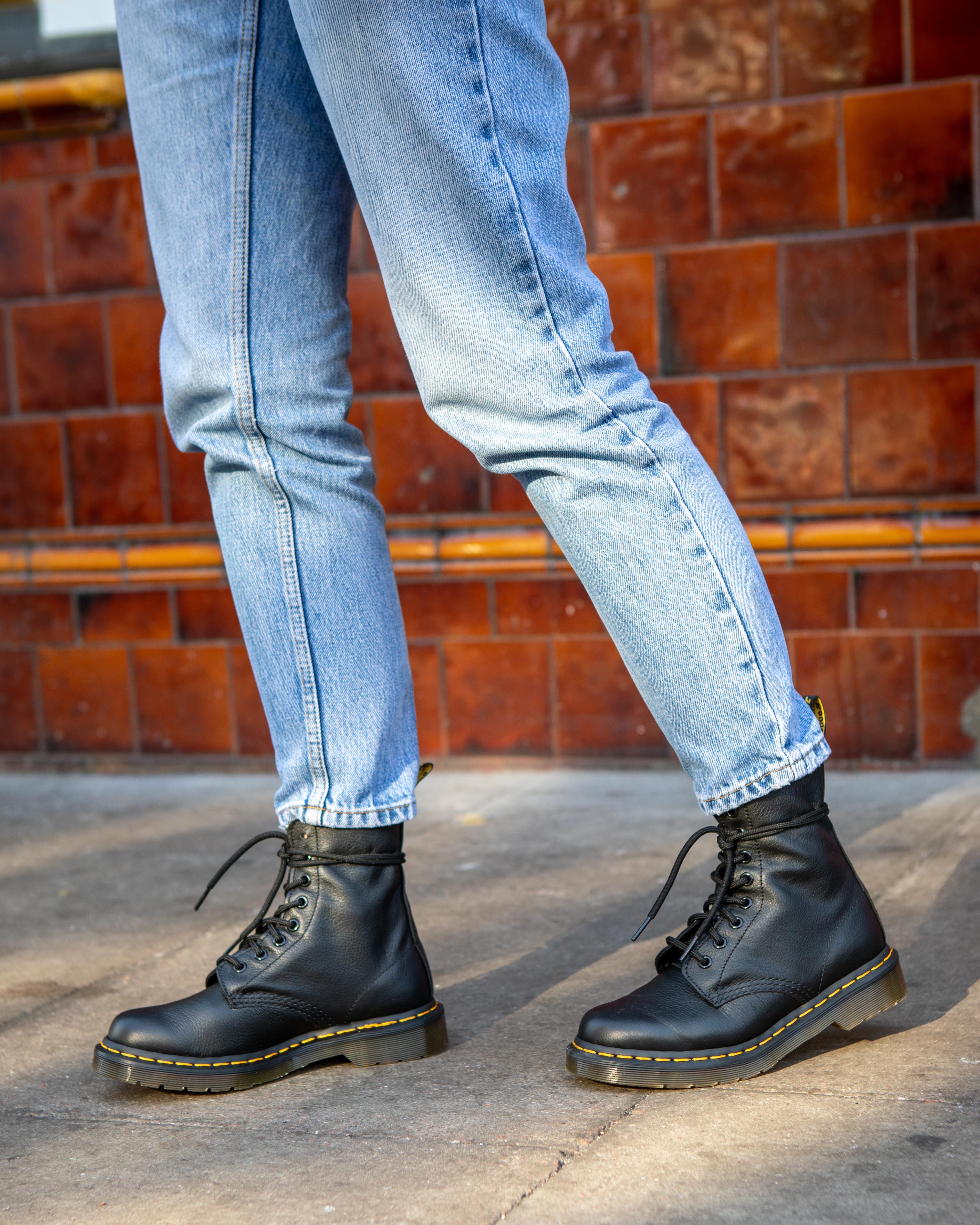 

Женские кожаные ботинки 1460 Pascal Virginia Dr. Martens