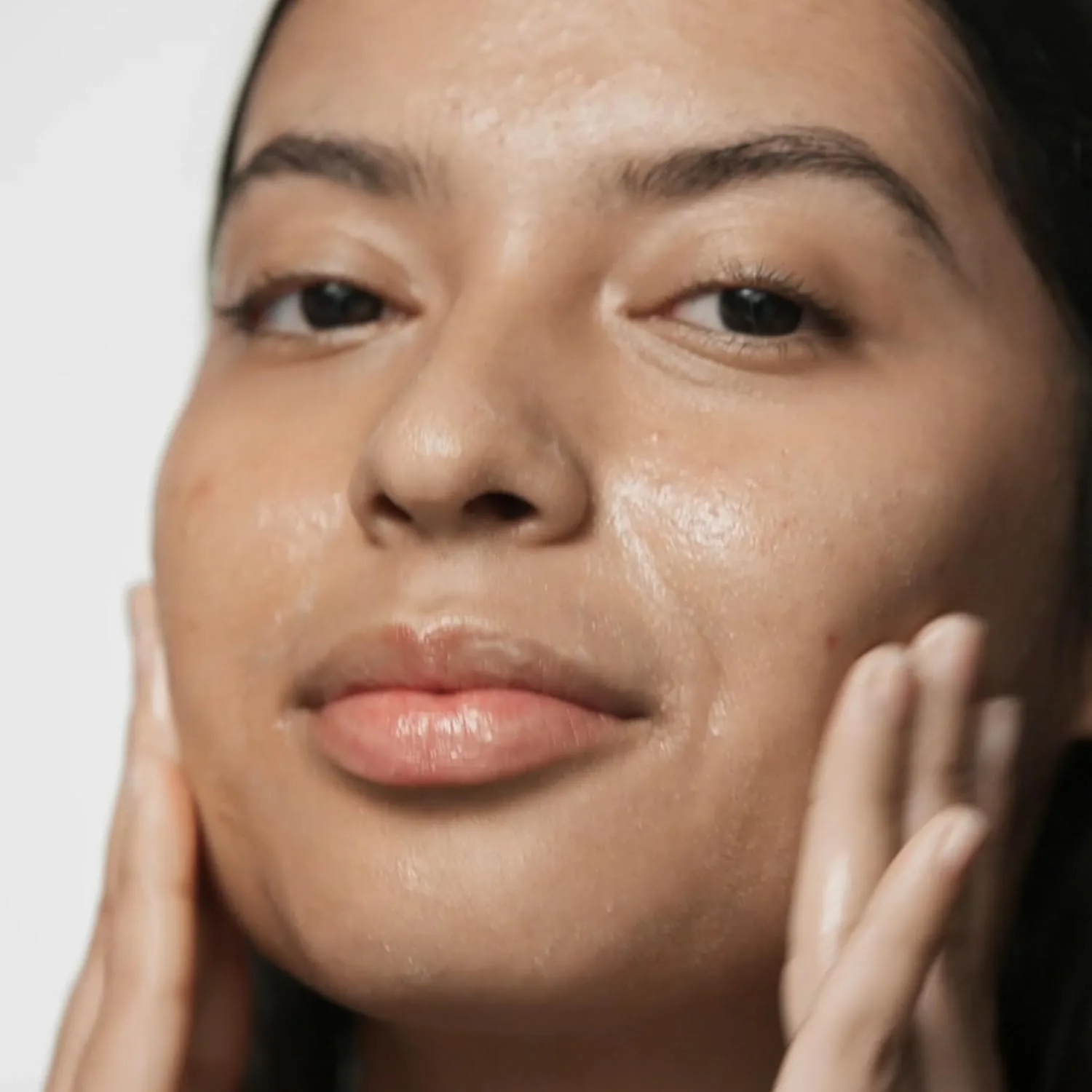 Гель для умывания Clinique — Очищающий гель Acne Solutions Oil Control с % салициловой кислотой для проблемной кожи, 120 мл — фото 4