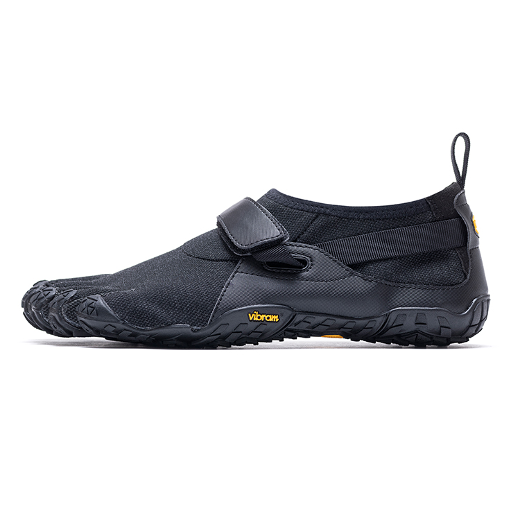 

Кроссовки vibram Training Shoes Men Low-top Black, черный