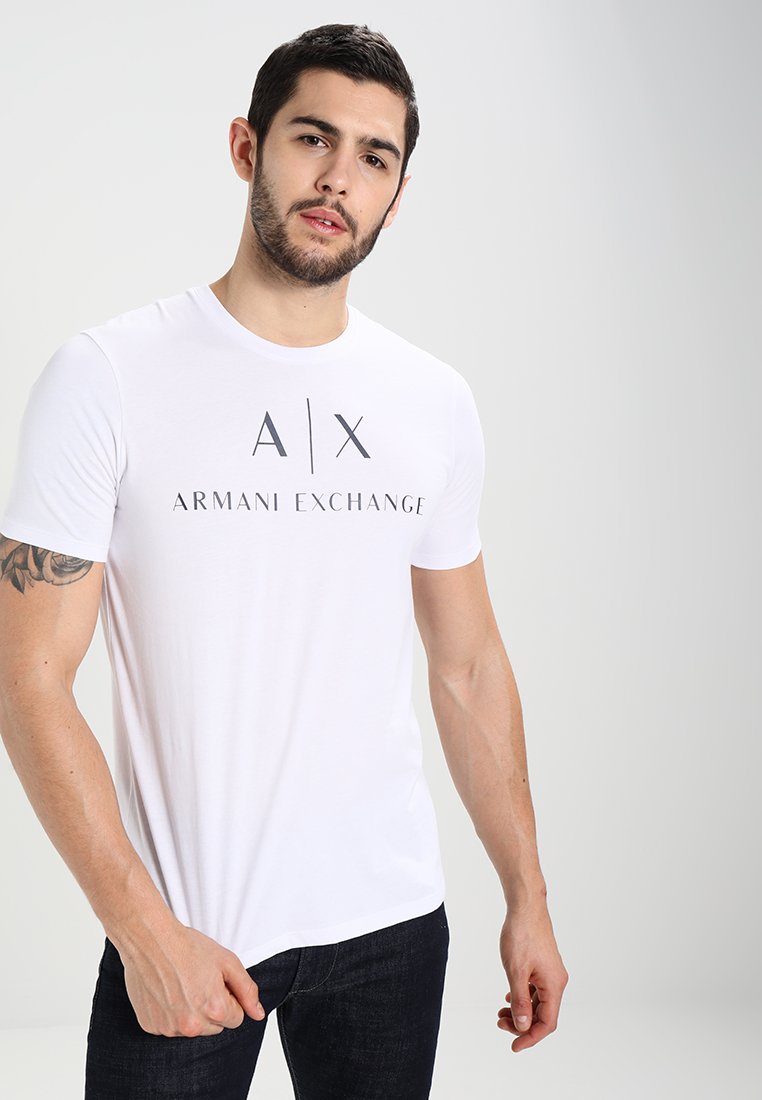 

Футболка с принтом Armani Exchange, белый