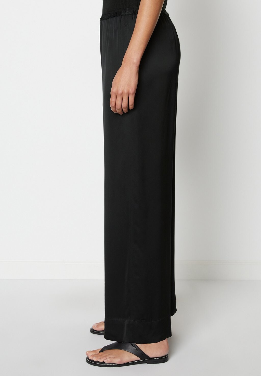 

Тканевые брюки FLUENT ELASTIC WAIST STITCHING Marc O'Polo, черный