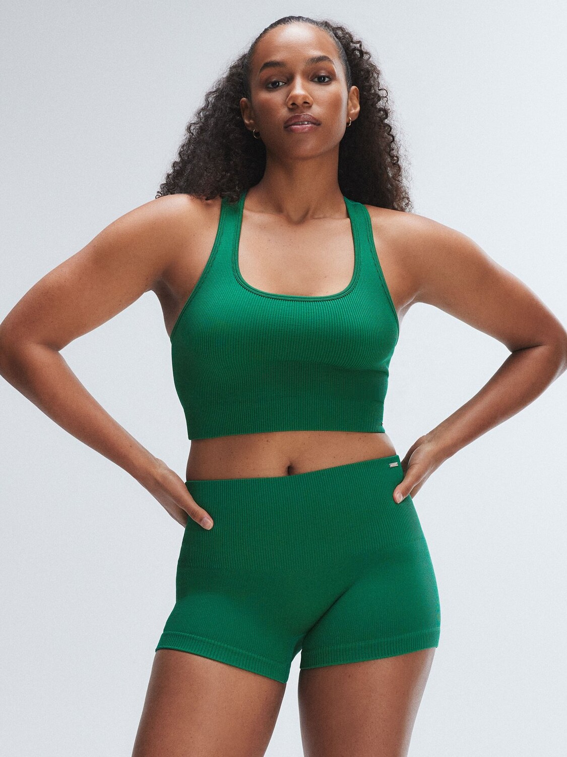 

Спортивный топ Savage X Fenty Seamless Sport Racerback Tank, цвет Green Fling