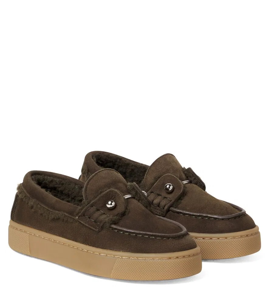 Лоферы Chambelikid из замши с подкладкой из овчины Christian Louboutin Kids, коричневый