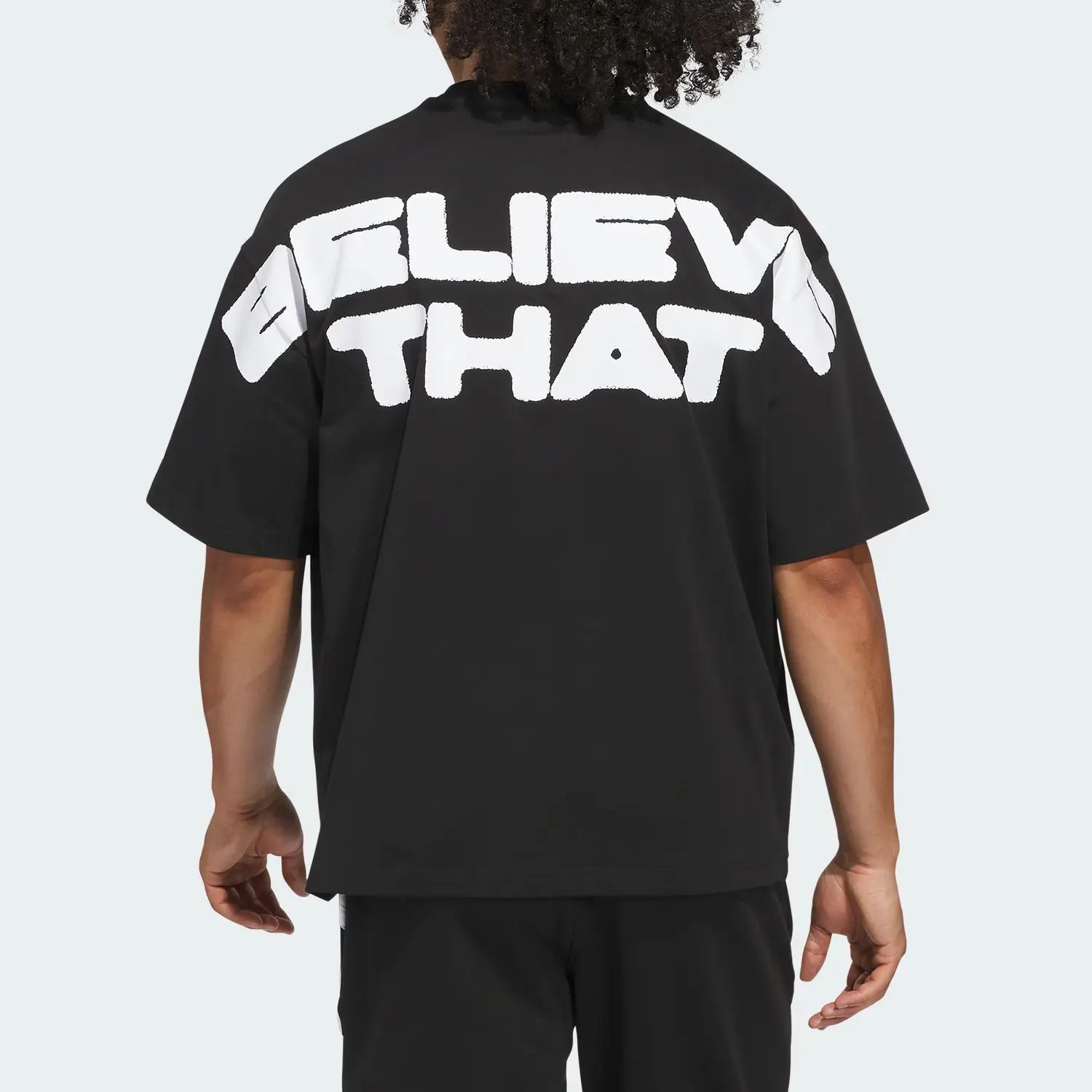 Футболка ANTHONY EDWARDS BELIEVE THAT мужская Adidas, черно-белый — фото 3