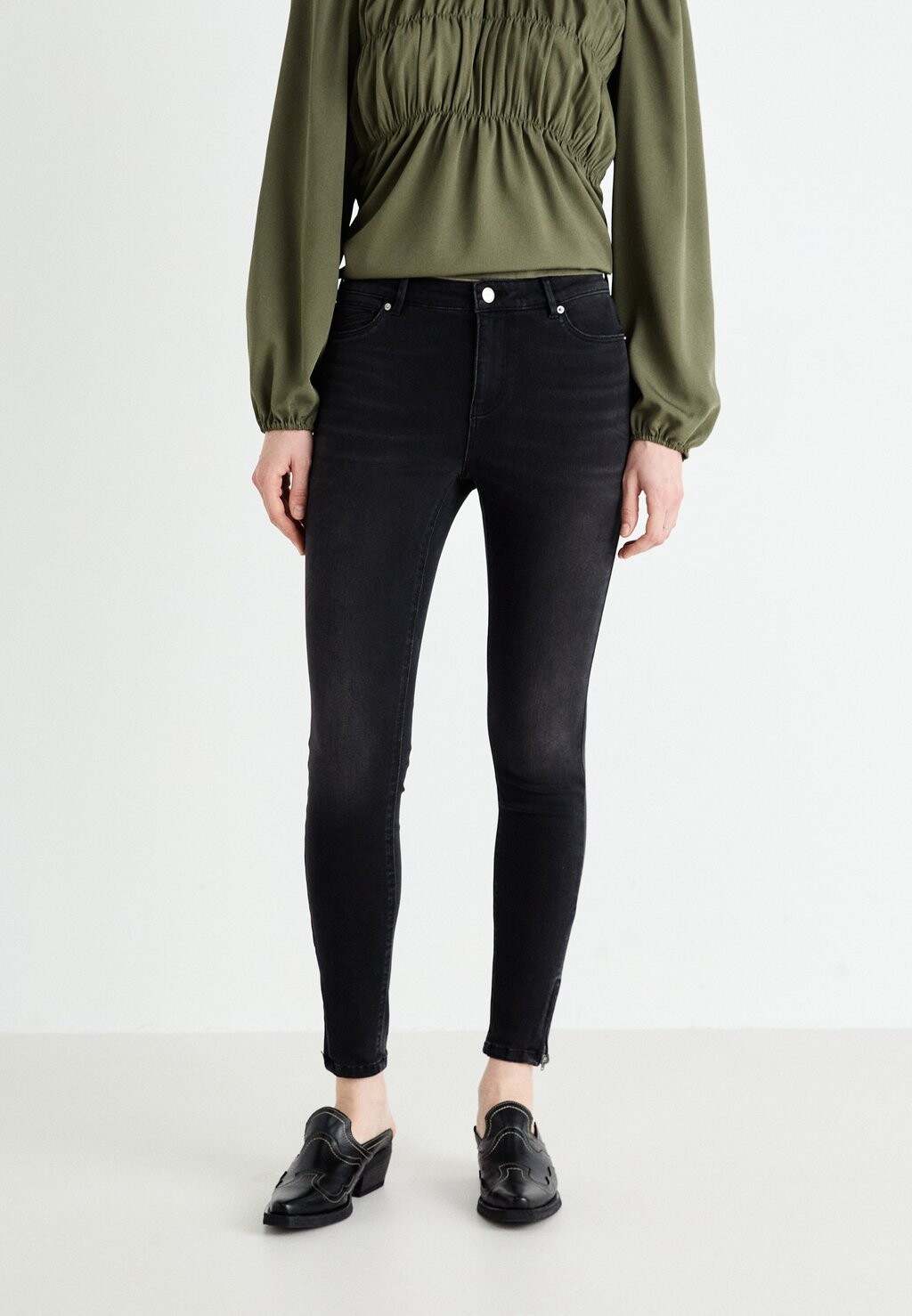 

Джинсы облегающие VMPOSH ZIP Vero Moda, цвет Black Denim