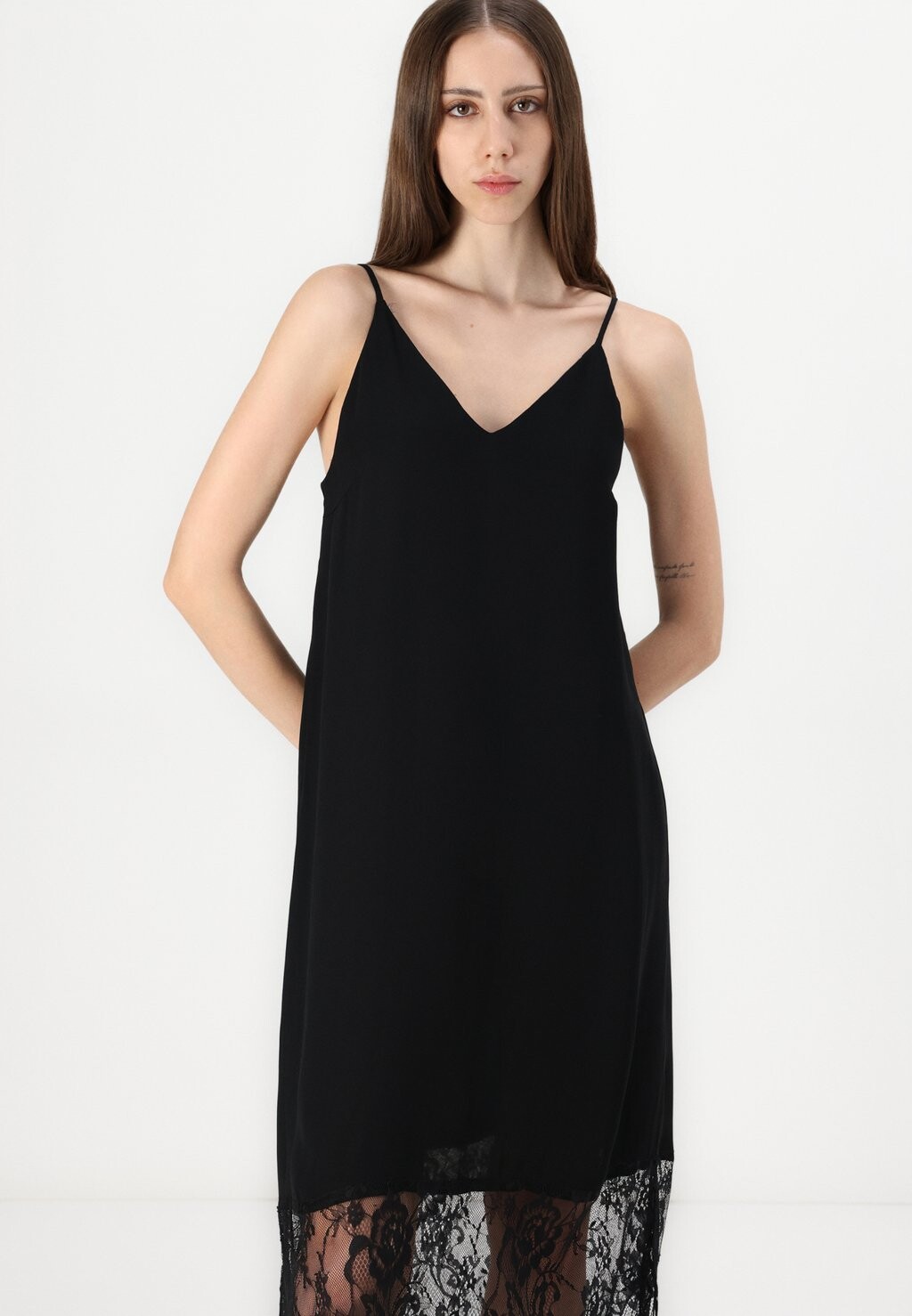 

Платье-футляр SLFEDITH STRAP MIDI DRESS Selected Femme, черный