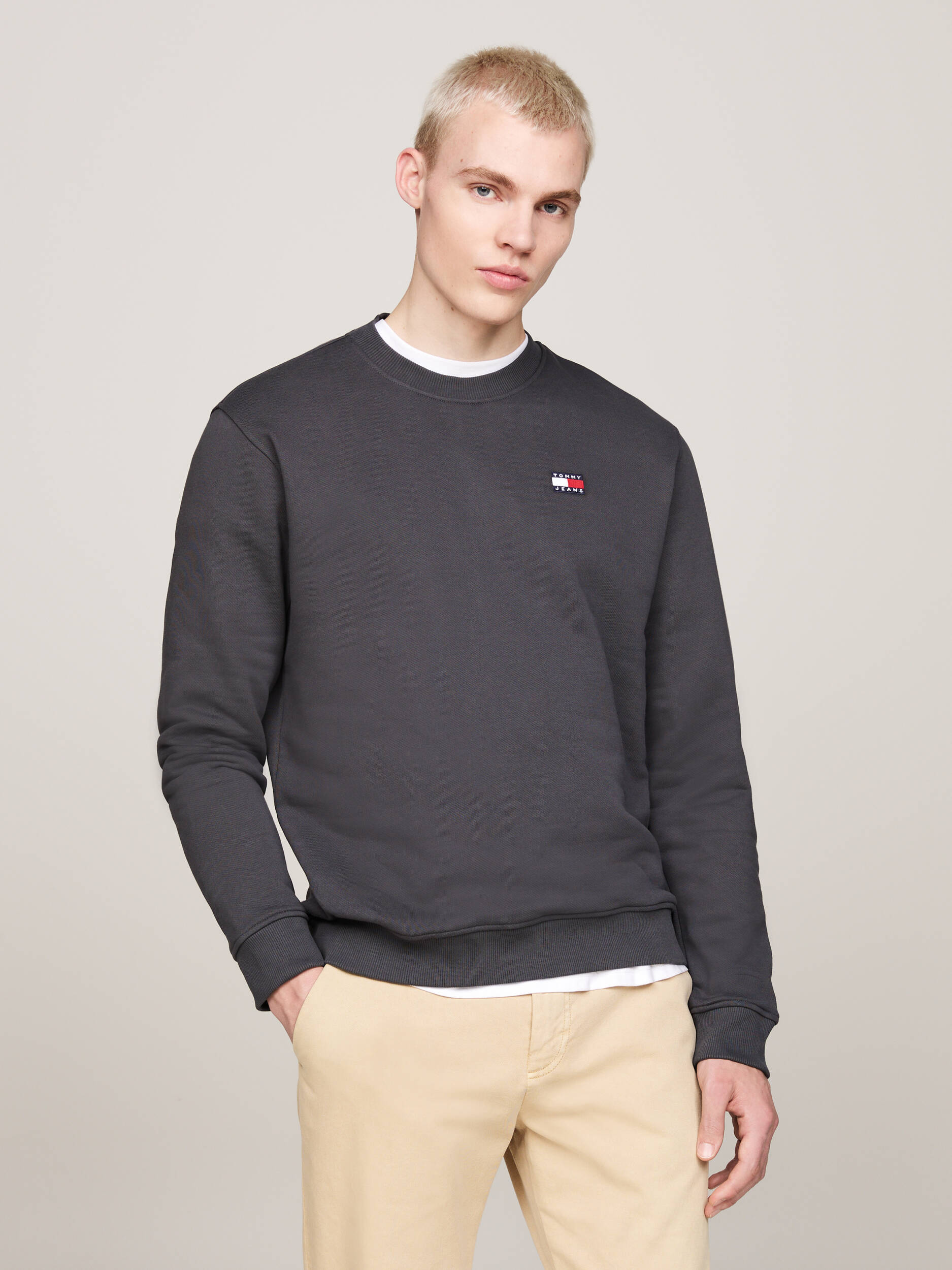 

Толстовка Tommy Jeans Regular Fit, цвет grafite