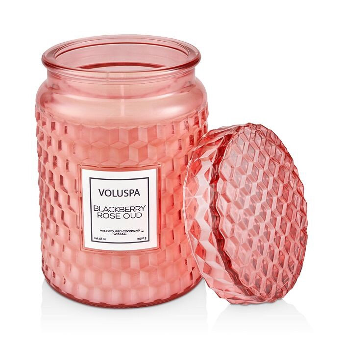 

Свеча Voluspa Blackberry Rose & Oud в большой банке, 18 унций, розовый