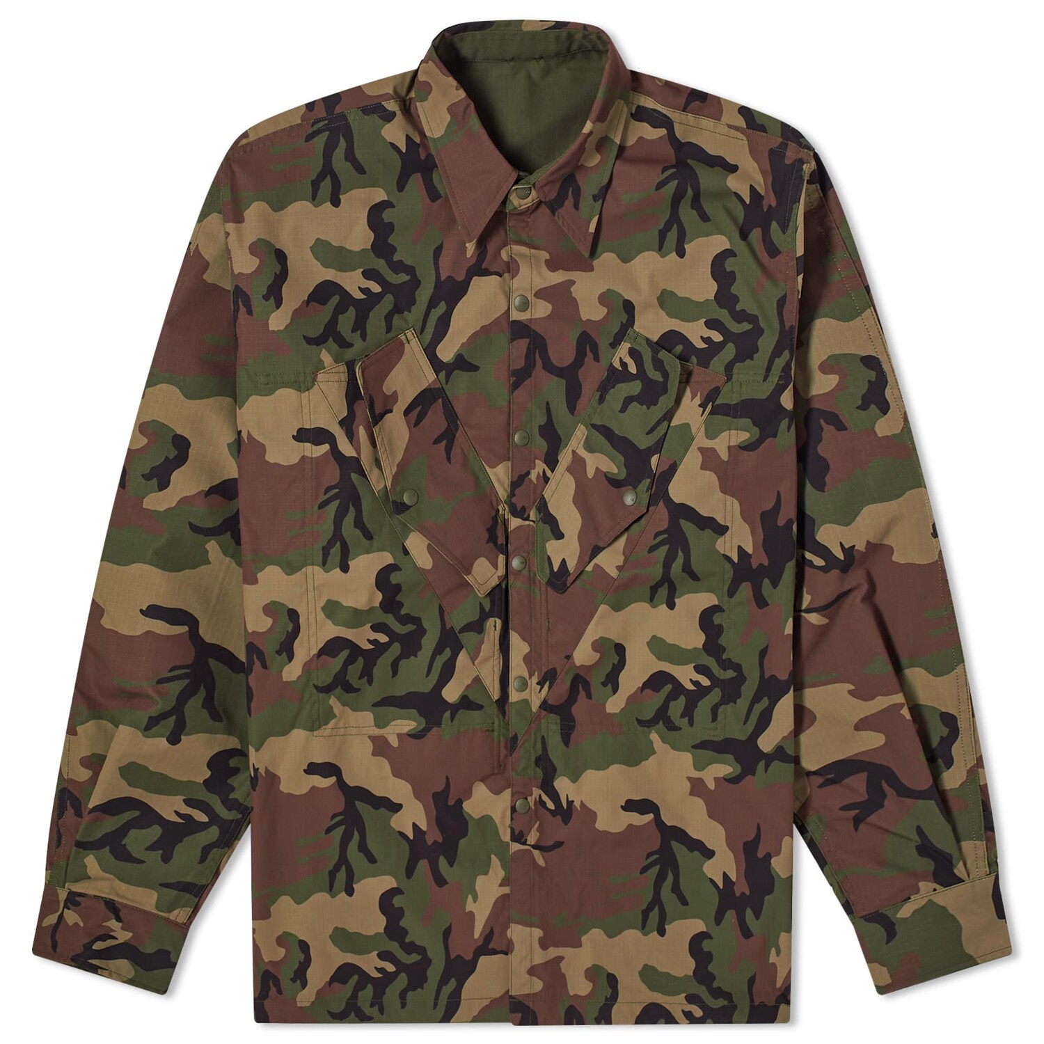 

Куртка Daiwa Tech Reversible Paramarine, цвет Woodland Camo & Olive