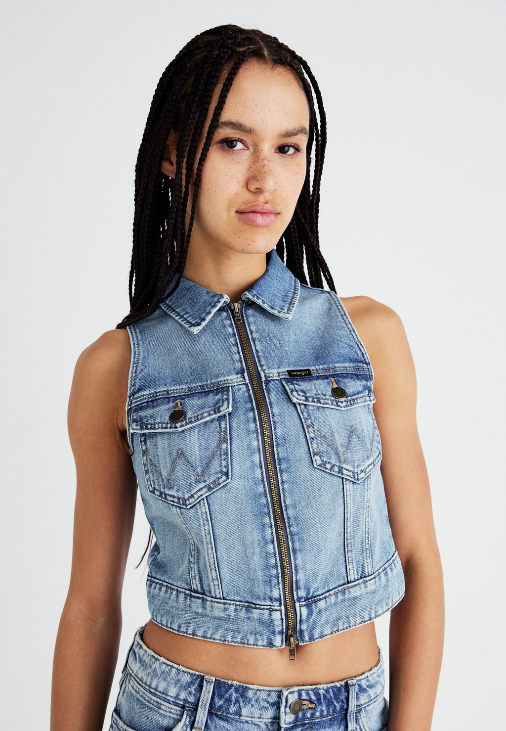 

Жилет ZIP FRONT VEST Wrangler, деним