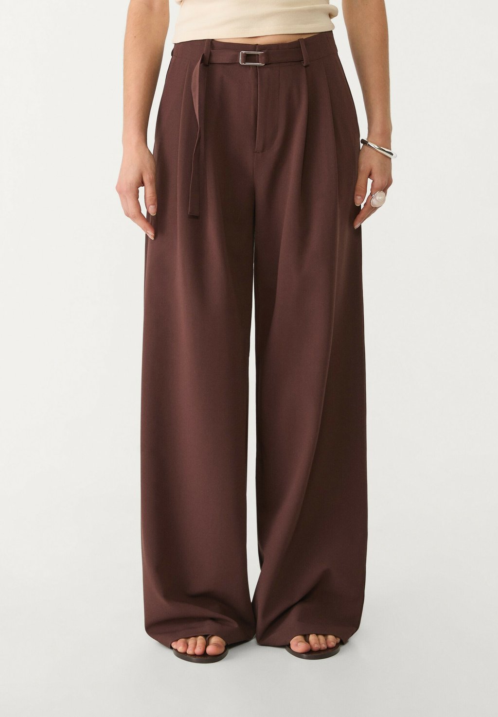 

Брюки SMART WIDE-LEG WITH BUCKLE DETAIL Stradivarius, темно-коричневый