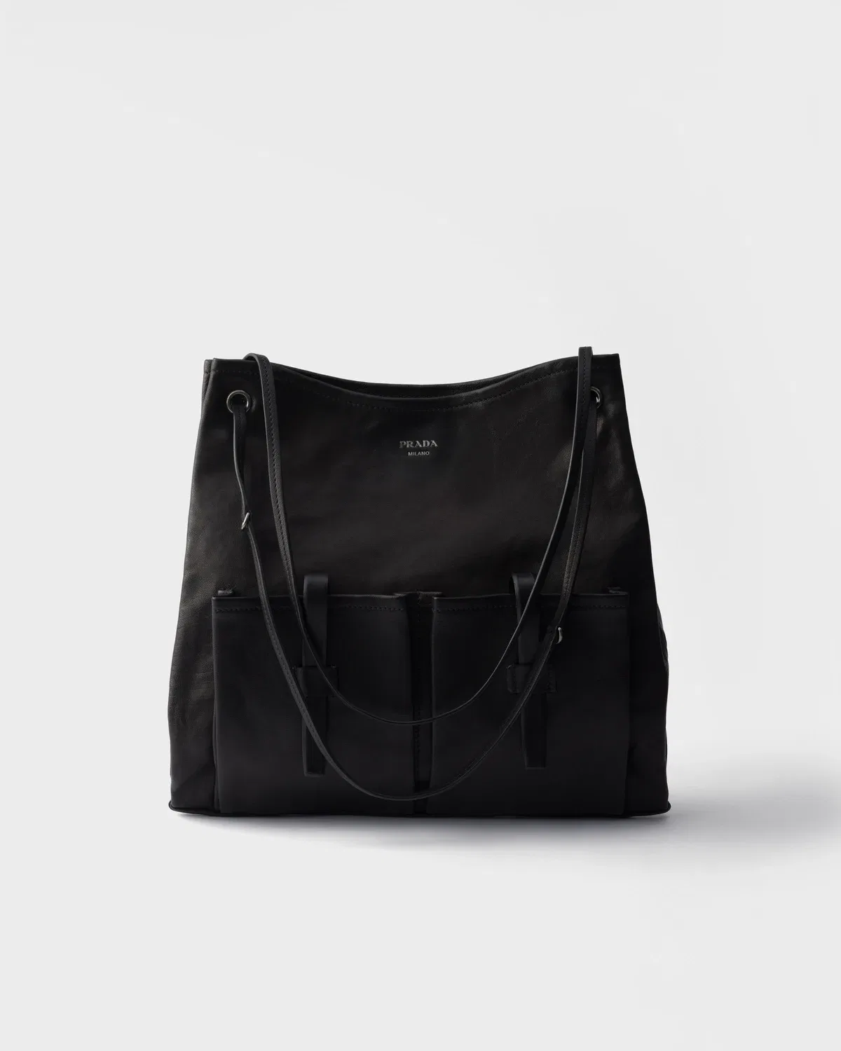 Prada, черный