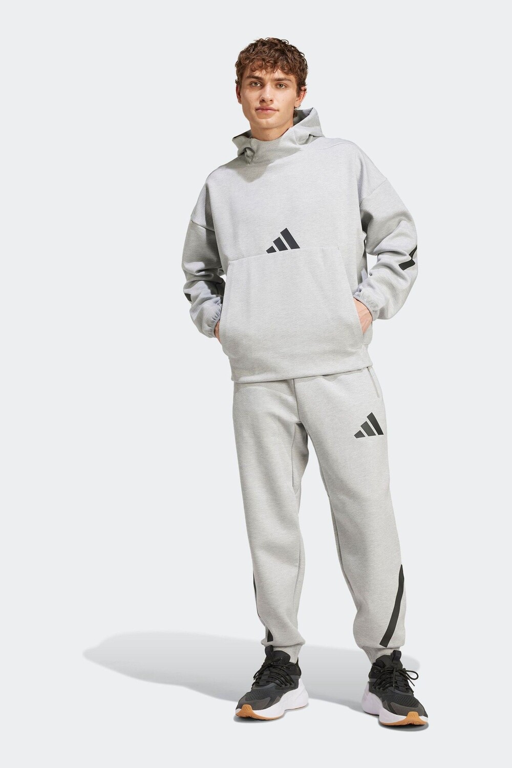 

Новые спортивные штаны zne Adidas, серый