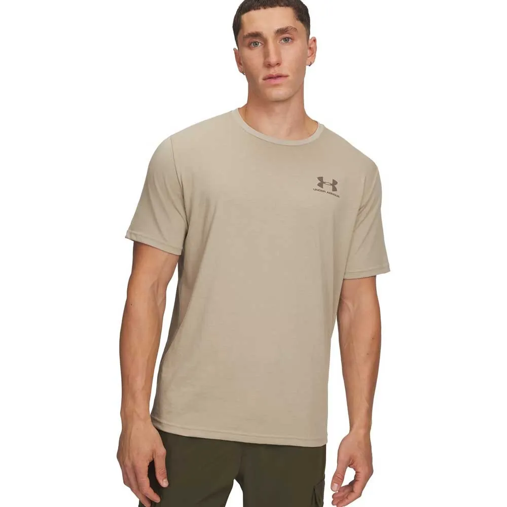 

Футболка Under Armour Sportstyle Left Chest, бежевый