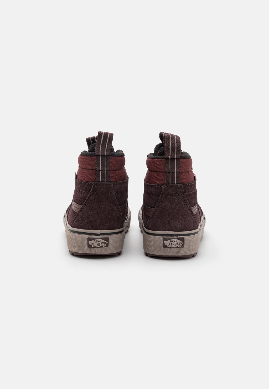 

Высокие кроссовки MTE SK8-HI WATERPROOF UNISEX Vans, темно-коричневый