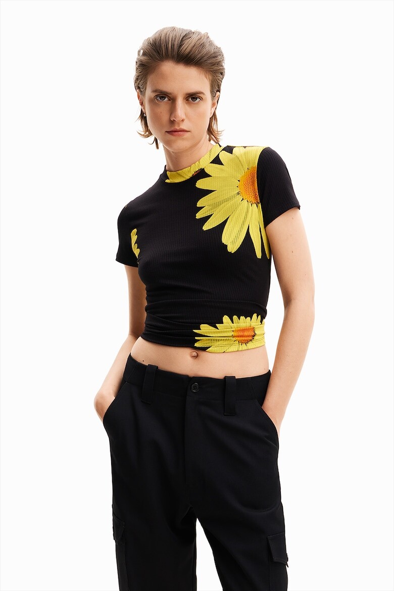 

Короткая футболка с фигурным принтом Desigual, черный