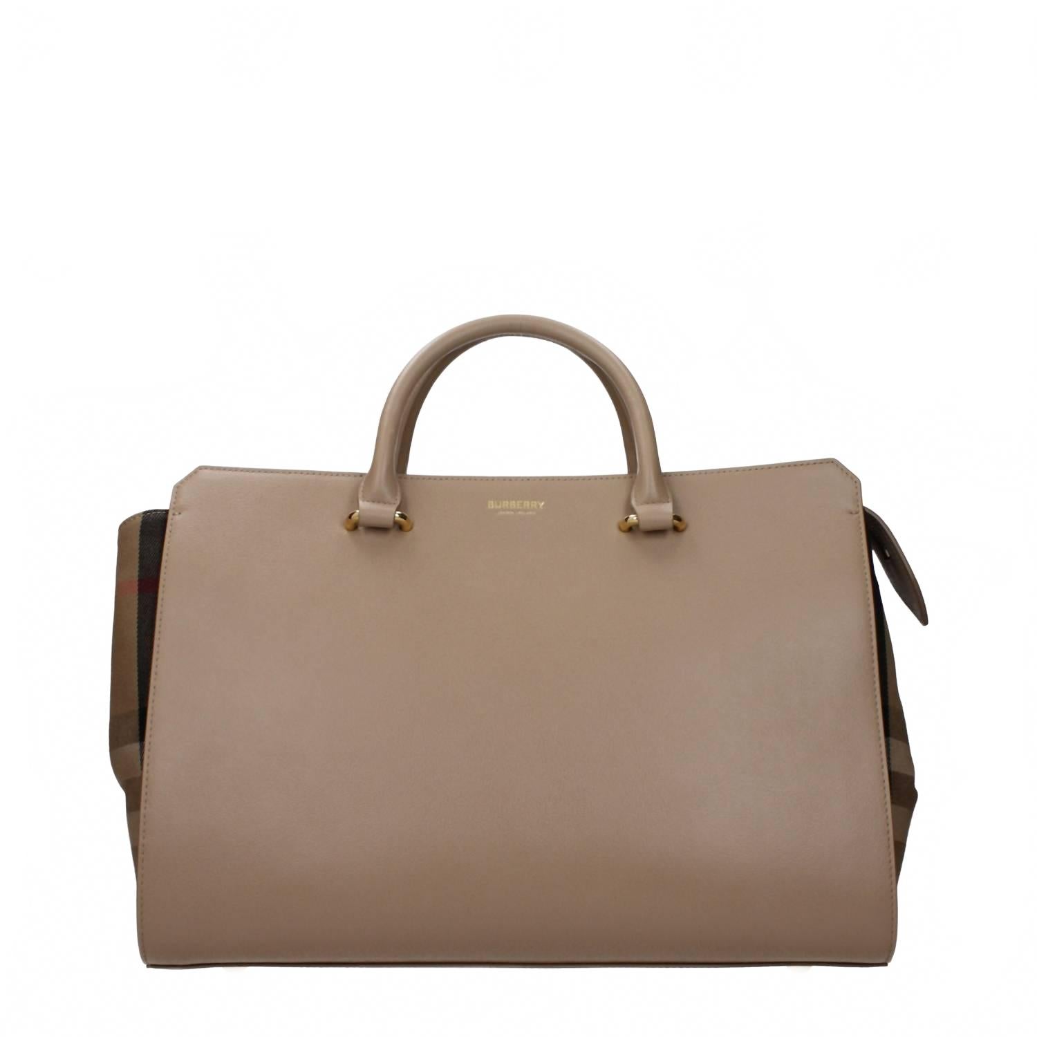 

Burberry Женская кожаная сумка бежевого цвета