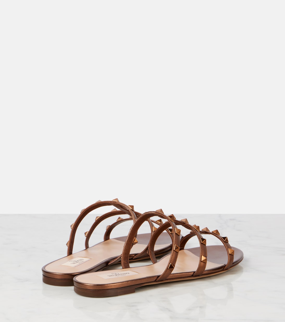 Сандалии Rockstud из металлизированной кожи Valentino Garavani, Dark Bronze — фото 2