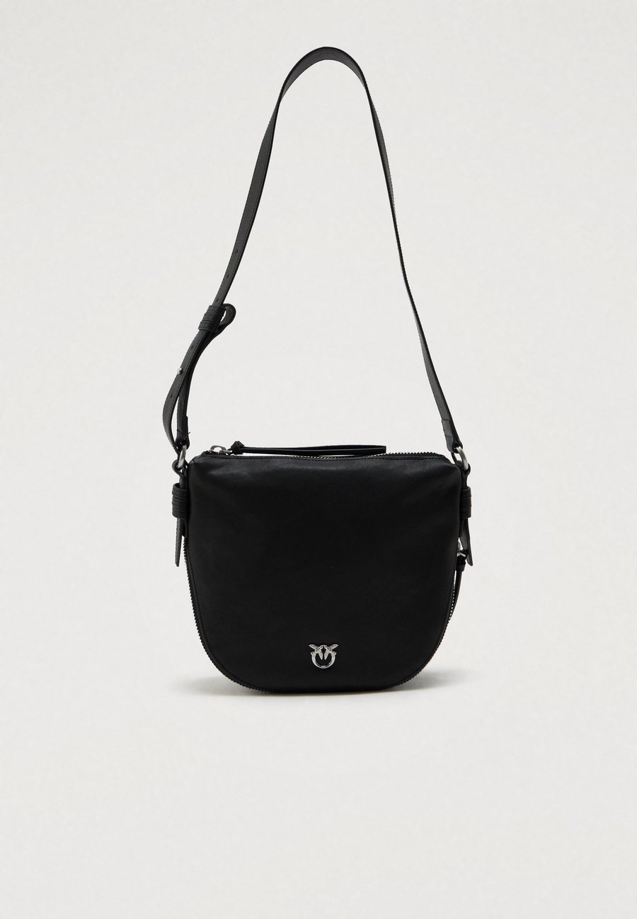 

Сумка Pinko HOBO MINI, Nero Limousine/Matte Silver-Coloured/Black