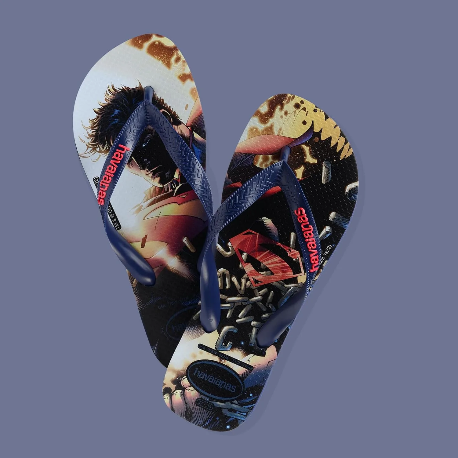 Havaianas - Top Herois DC. Красивые, удобные и легкие сандалии с подошвой Hero Sole, унисекс, для взрослых, красный/темно-синий — фото 2
