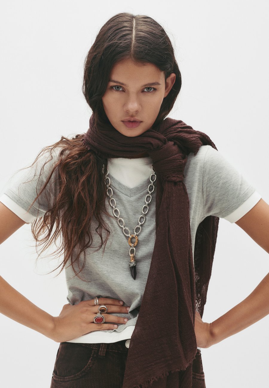 

Шарф PULL&BEAR Scarf, Dark Brown