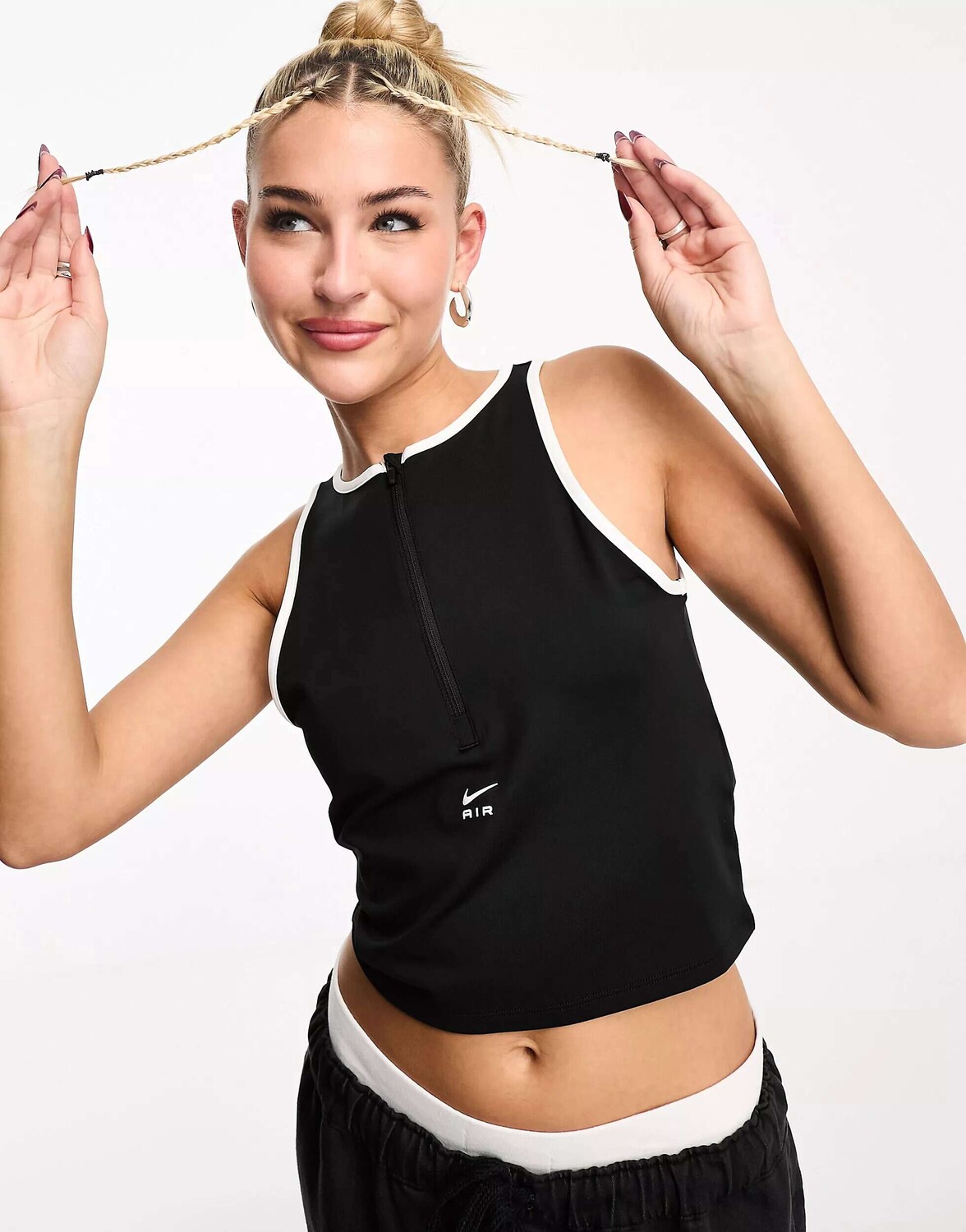 

Черная укороченная майка с половиной молнии Nike Air Dri-FIT