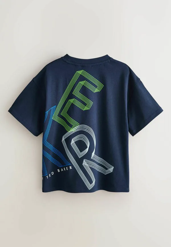 

Футболка стандартного кроя с графическим принтом в виде букв. Baker By Ted Baker, Navy
