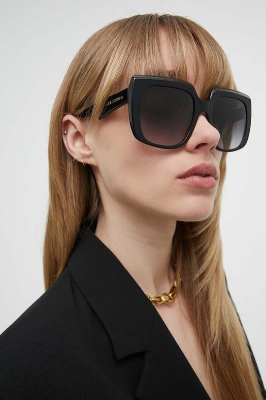 

Солнечные очки Dolce & Gabbana, черный