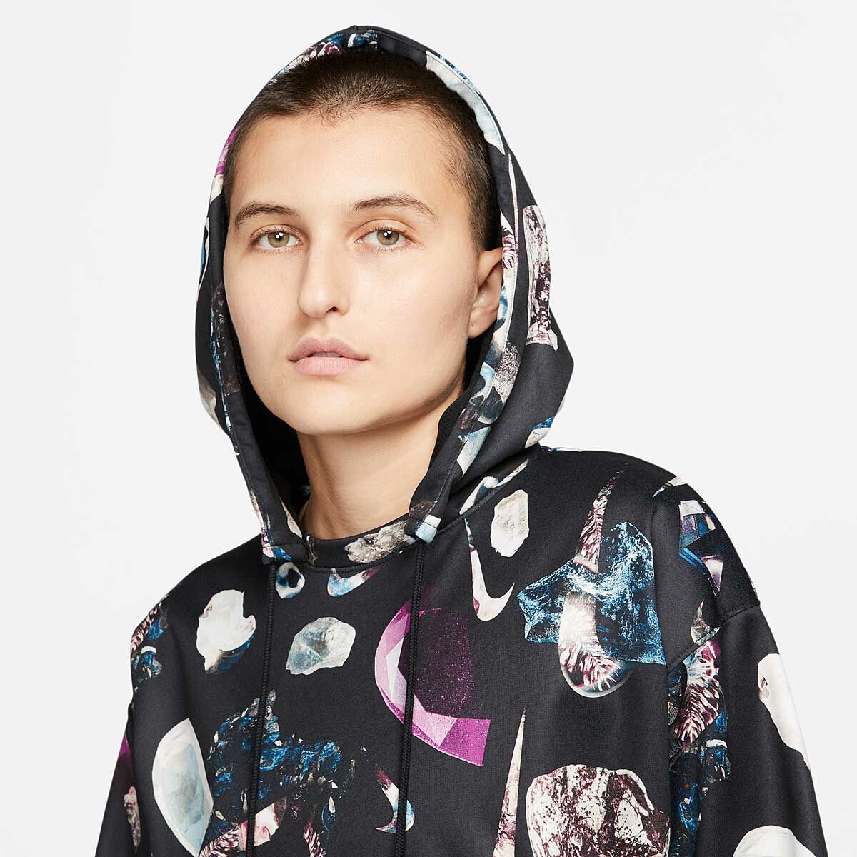 Толстовка W DRI-FIT STANDARD ISSUE HOODY Nike, цвет Schwarz/Weiß — фото 3