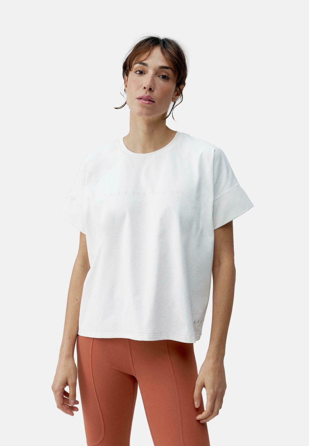 

Футболка с принтом Born Living Yoga, бежевый