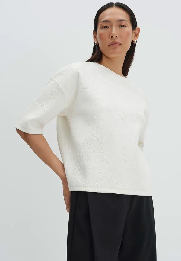 

Футболка с вышитым принтом в стиле «релакс» Someday., Milk, Белый, Футболка с вышитым принтом в стиле «релакс» Someday., Milk