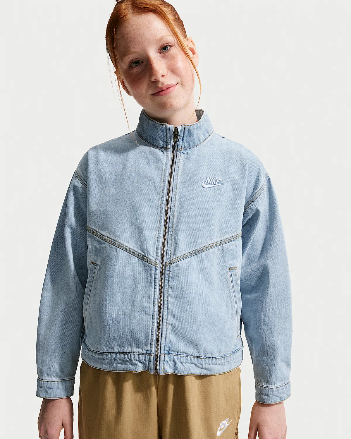 Детская джинсовая куртка Nike Sportswear Collection Windrunner, Light Armory Blue/Light Armory Blue/Wheat/Light Armory Blue