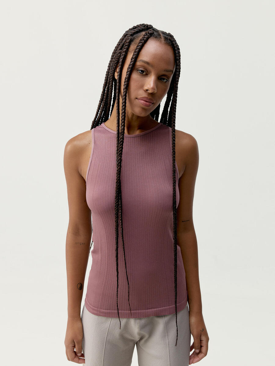 

Женская спортивная футболка Uma Born Living Yoga