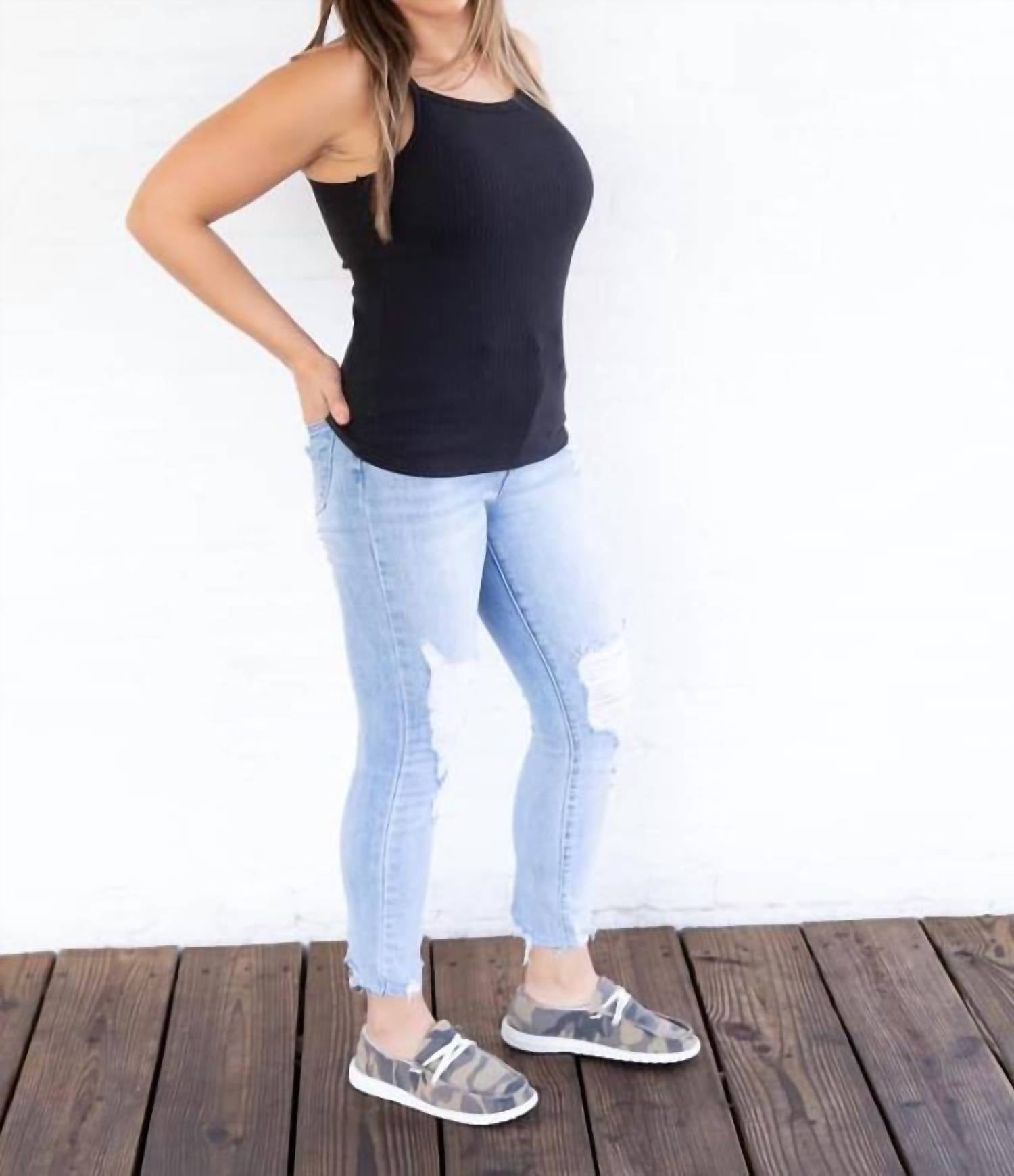 

Рифленая майка Brami черная Phierce Fashions