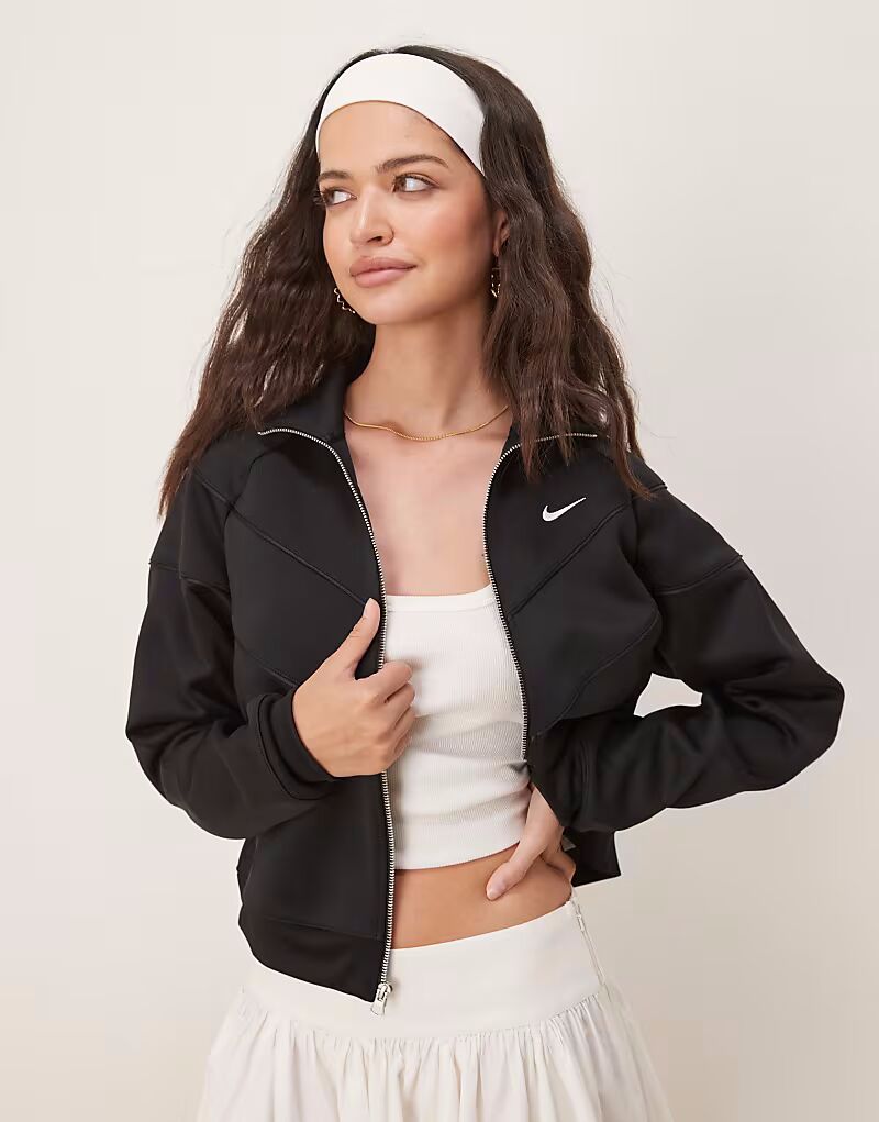 

Куртка Nike Trend на молнии черного цвета